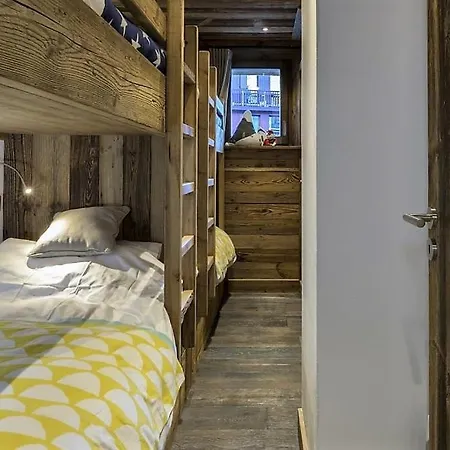 La Canadienne 7 - Luxury 3 Bed Sleeping 8 *