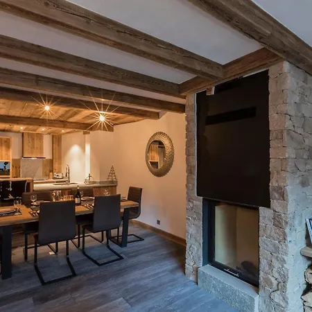 La Canadienne - Luxury Apt Sleeping 8 *